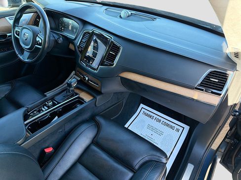 Used 2020 Volvo XC90 T6 Inscription w/ Protection Package Premier image 13