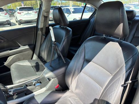 Used 2014 Honda Accord Sport image 21