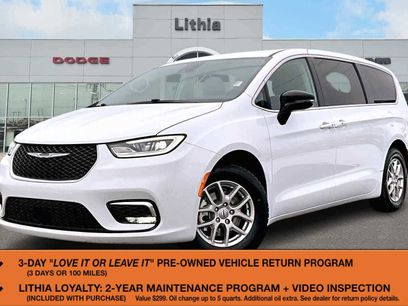 Used 2024 Chrysler Pacifica Touring-L