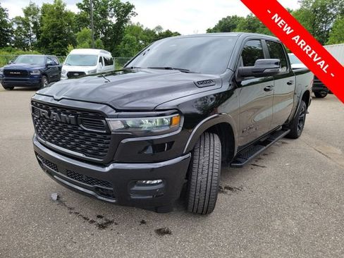 Used 2025 RAM 1500 Big Horn AWD/4WD image 7
