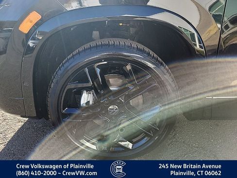 New 2026 Volkswagen Tiguan SE R-Line image 17