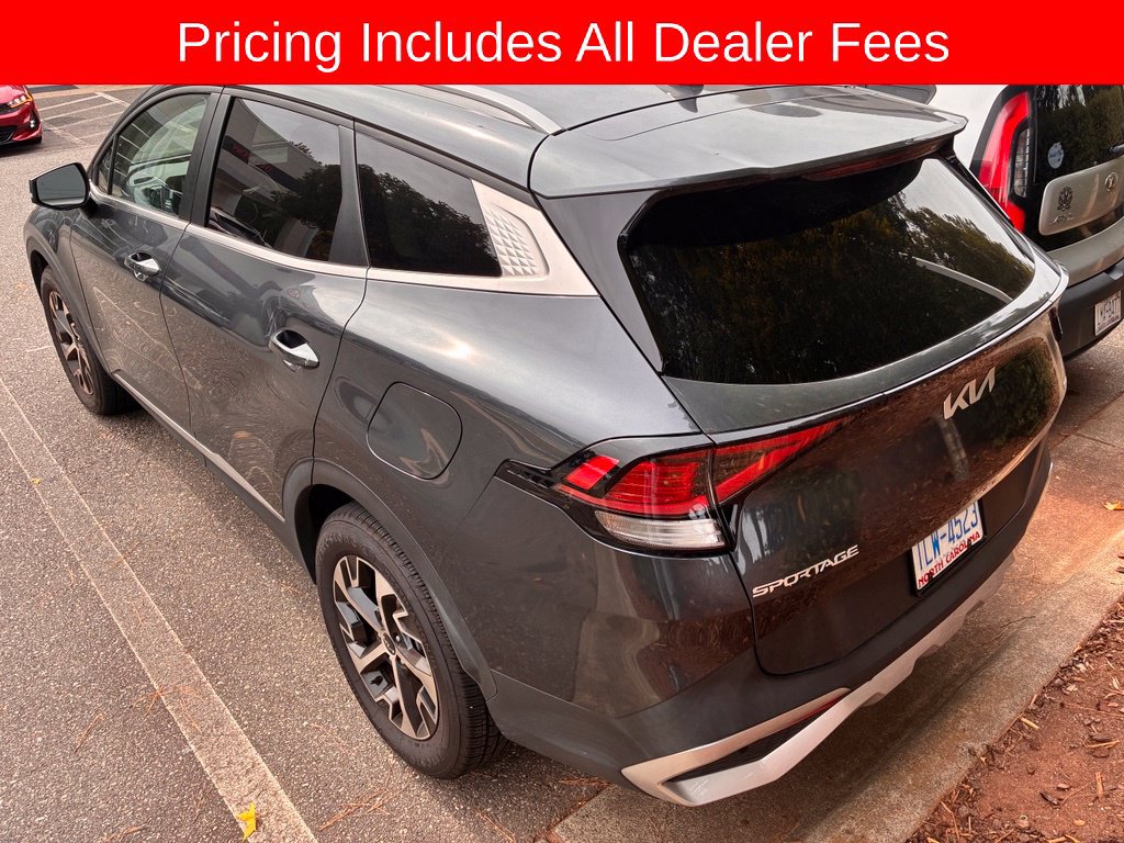 Used 2023 Kia Sportage EX AWD/4WD image 9
