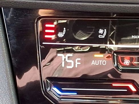 Certified 2025 Volkswagen Jetta GLI Autobahn w/ GLI Black Package image 24