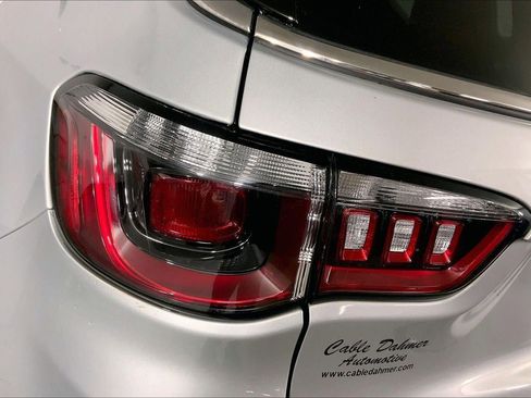 Used 2025 Jeep Compass Limited AWD/4WD image 27