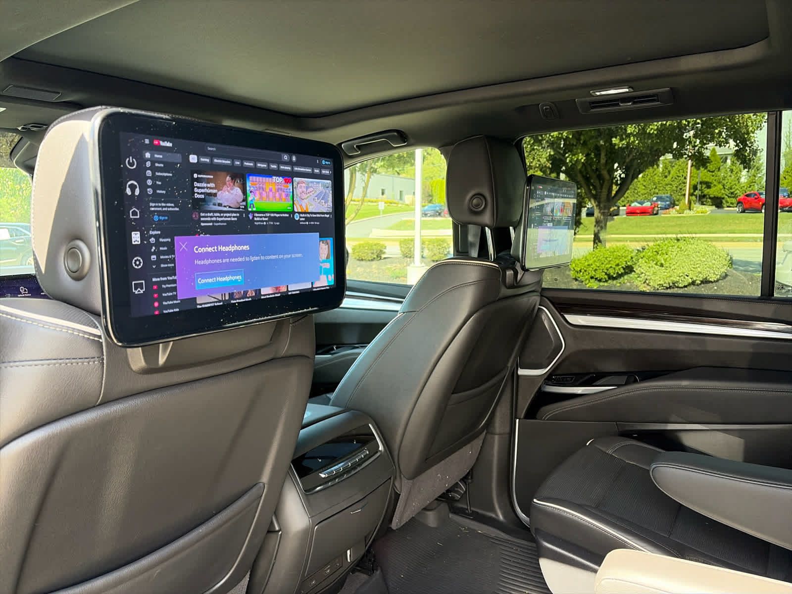 Certified 2025 Cadillac Escalade Premium Luxury w/ Touring Package AWD/4WD image 11