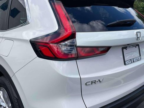 Used 2023 Honda CR-V EX image 10