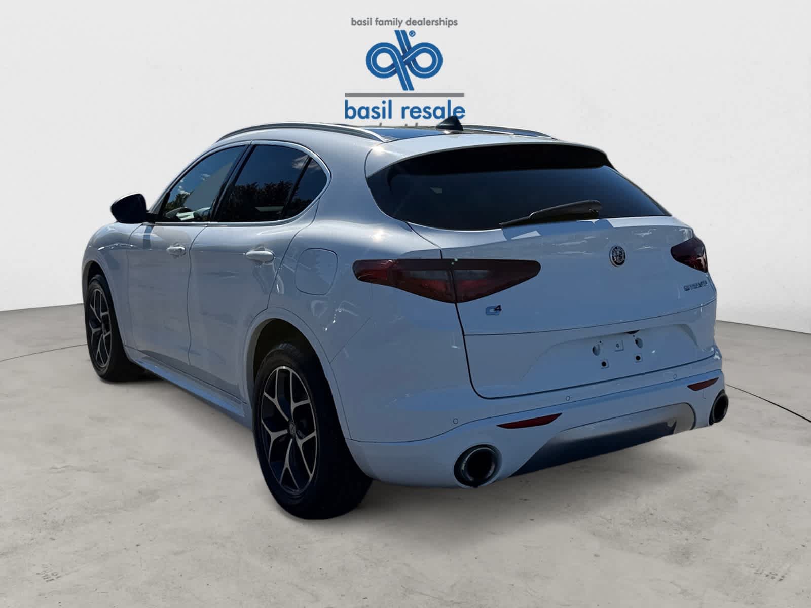 Used 2021 Alfa Romeo Stelvio Ti w/ Nero Edizione AWD/4WD image 5