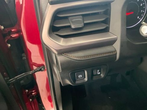 Used 2019 GMC Acadia SLT AWD/4WD image 8