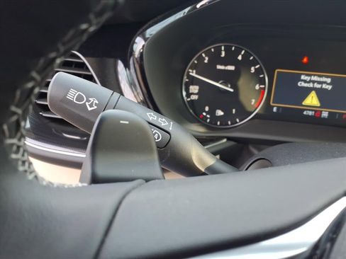 Used 2023 Buick Envision Preferred image 18