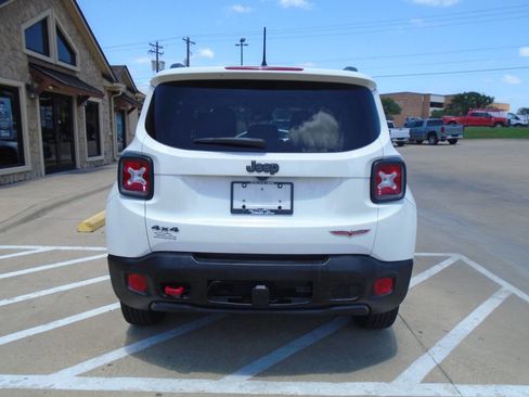 Used 2016 Jeep Renegade Trailhawk AWD/4WD image 6