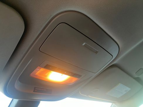 Used 2022 Chevrolet Colorado LT w/ LT Convenience Package image 33