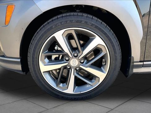 Used 2018 Hyundai Kona Limited AWD/4WD image 10