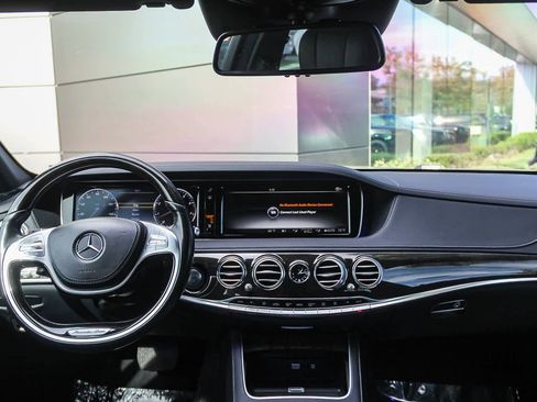 Used 2016 Mercedes-Benz S 550 Sedan image 12