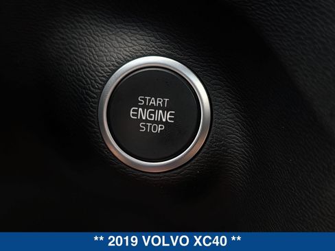 Used 2019 Volvo XC40 T5 Inscription AWD/4WD image 36