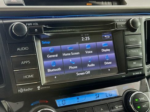 Used 2018 Toyota RAV4 XLE image 38