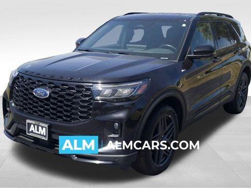 Used 2025 Ford Explorer ST-Line w/ ST-Line Street Pack AWD/4WD image 1