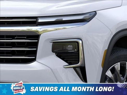 New 2026 Chevrolet Traverse LT w/ Sun and Wheel Package AWD/4WD image 10