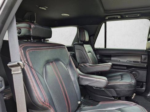 Used 2019 Ford Expedition Limited w/ Equipment Group 303A RWD image 17