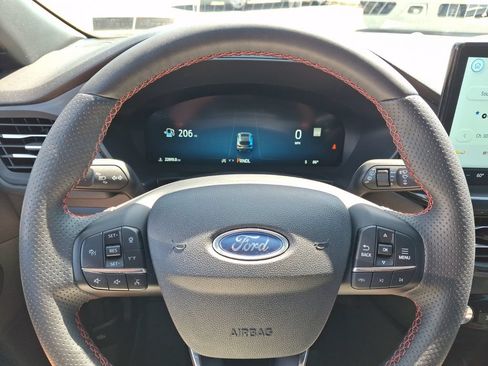 Used 2025 Ford Escape ST-Line Elite w/ Premium Technology Package AWD/4WD image 22