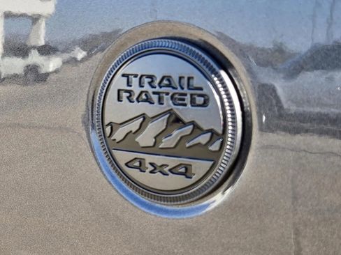 New 2023 Jeep Gladiator Willys image 8