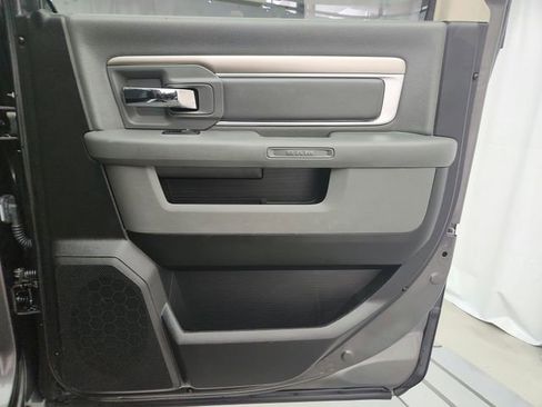 Used 2018 RAM 1500 Big Horn image 30