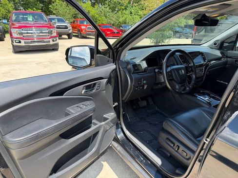 Used 2019 Honda Pilot Touring image 8