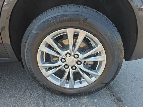 Used 2020 Cadillac XT5 Premium Luxury w/ LPO, Floor Liner Package AWD/4WD image 35