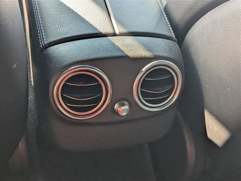 Used 2020 Mercedes-Benz C 300 4MATIC Sedan image 14