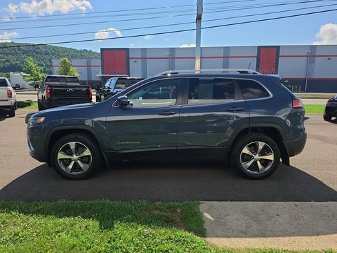 Used 2020 Jeep Cherokee Limited AWD/4WD image 7
