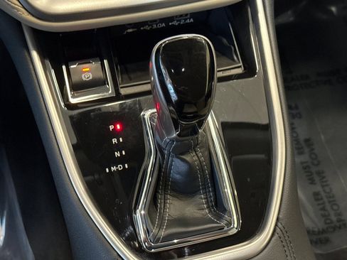 Certified 2025 Subaru Outback Limited image 21