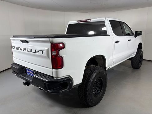 Used 2022 Chevrolet Silverado 1500 LT Trail Boss AWD/4WD image 9