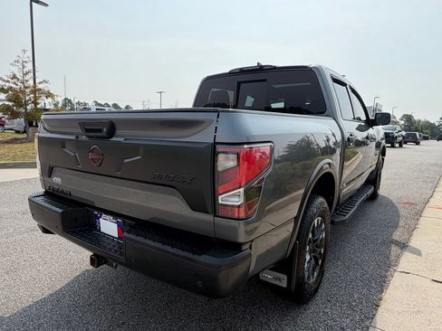 Used 2023 Nissan Titan PRO-4X w/ Pro-4x Convenience Package AWD/4WD image 24
