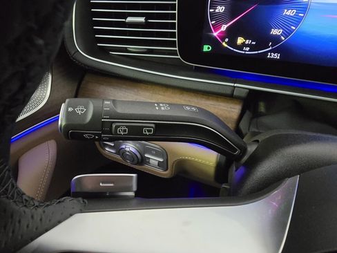 New 2026 Mercedes-Benz GLS 580 4MATIC image 22