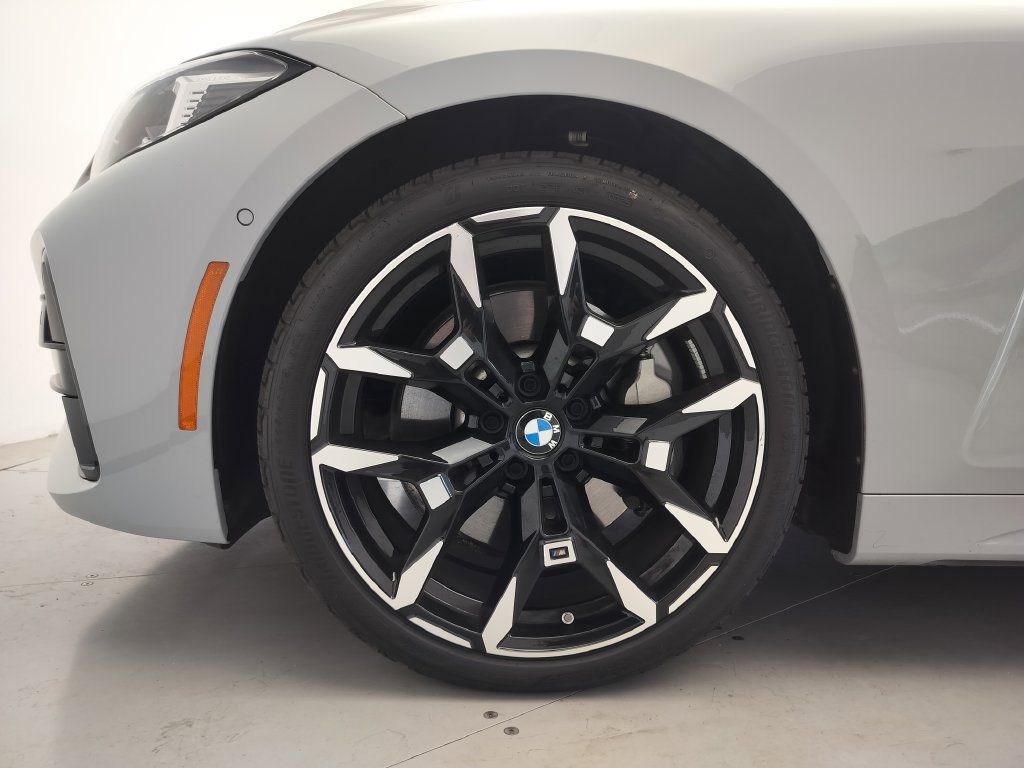 Certified 2026 BMW 430i xDrive Convertible w/ M Sport Package AWD/4WD image 5