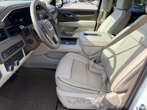 Used 2023 GMC Yukon Denali image 25