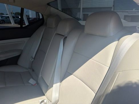Used 2019 Nissan Altima 2.0 Edition One FWD image 15