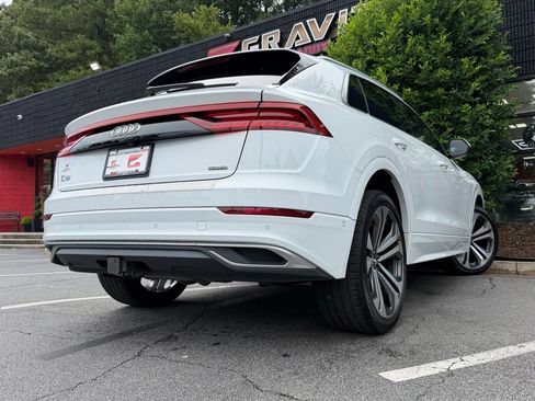 Used 2019 Audi Q8 Prestige w/ Luxury Package AWD/4WD image 13