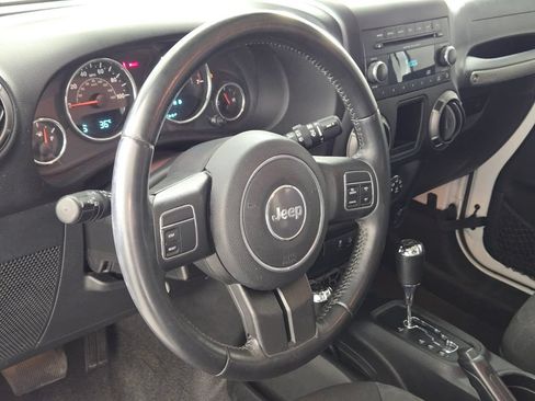 Used 2018 Jeep Wrangler Sport AWD/4WD image 25