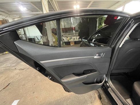 Used 2020 Hyundai Elantra SEL w/ Cargo Package (C1) FWD image 11