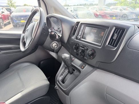 Used 2020 Nissan NV200 S FWD image 16