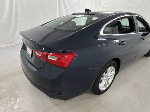 Used 2016 Chevrolet Malibu LT image 3