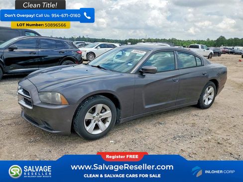 Used 2013 Dodge Charger SE image 1