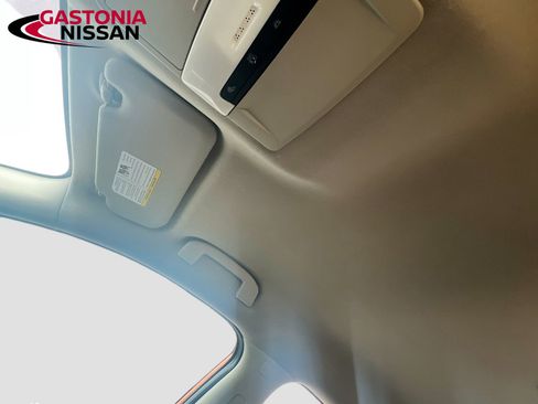 Used 2020 Nissan Sentra SR image 27