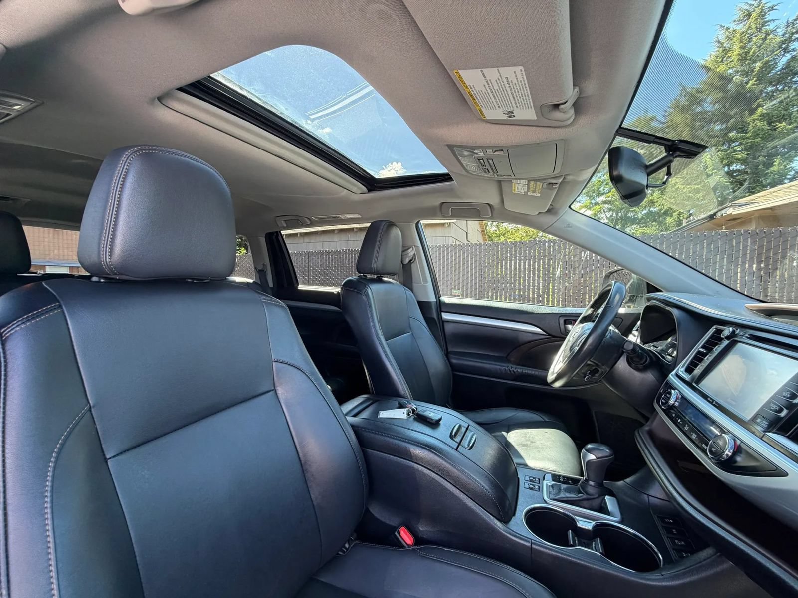 Used 2015 Toyota Highlander XLE AWD/4WD image 28