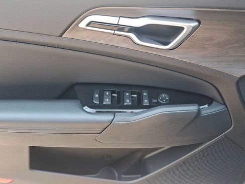 Used 2023 Kia Sportage X-Line w/ X-Line Premium Package AWD/4WD image 16
