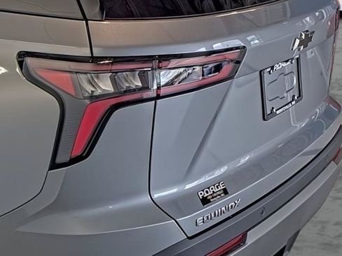 New 2026 Chevrolet Equinox LT w/ Convenience Package II FWD image 10