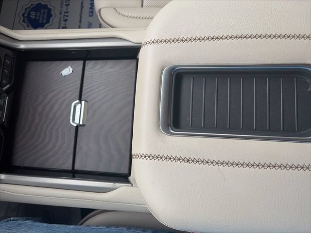 Used 2022 GMC Yukon Denali AWD/4WD image 24