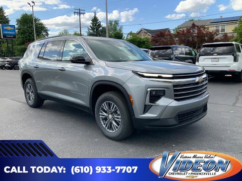 New 2026 Chevrolet Traverse LT AWD/4WD image 1