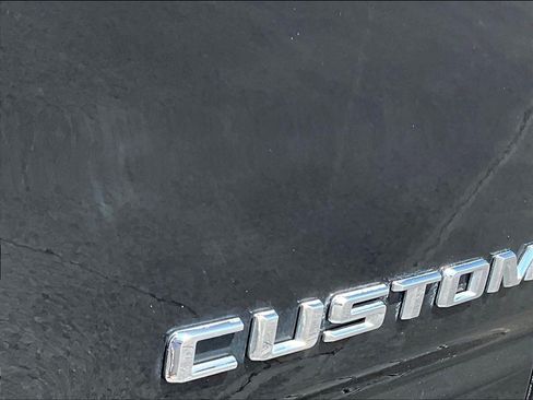 Used 2022 Chevrolet Silverado 2500 Custom w/ Custom Value Package AWD/4WD image 23