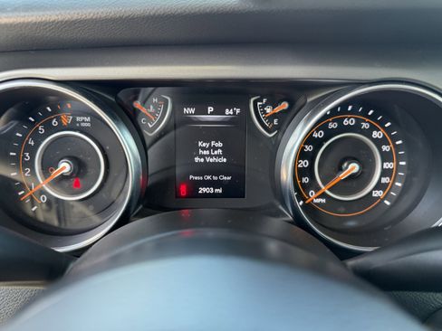 Used 2023 Jeep Gladiator Sport image 26